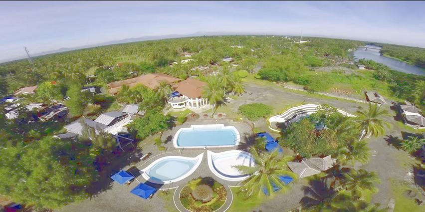 Hotel Gazebo Pools&Restaurant Cabadbaran Zewnętrze zdjęcie